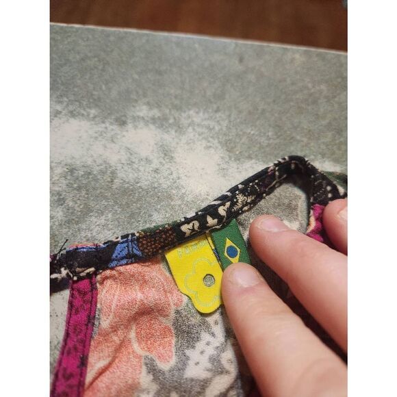 Farm Rio multi color sleeveless top sz Medium - Picture 2 of 3